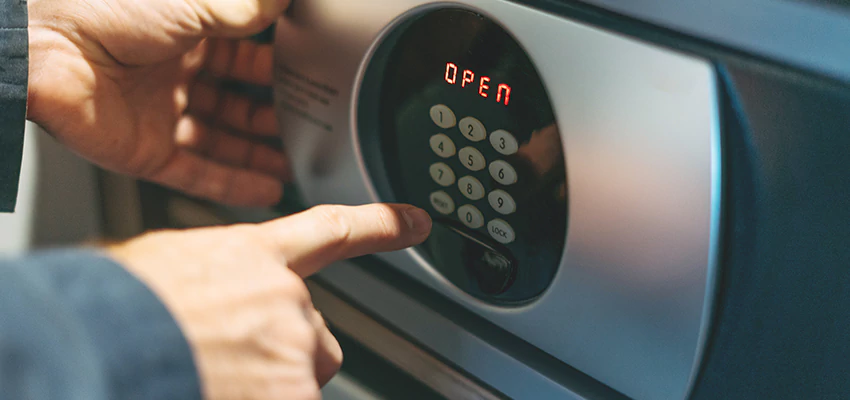 Cash Safe Openers in Teaneck, New Jersey